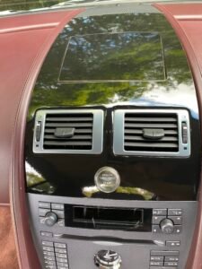 Aston Martin V8 Vantage, photo 13