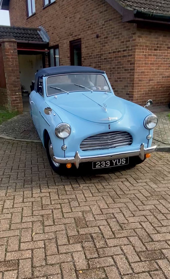 L’Austin A40 Sports de 1952 : Un Classique Importé pour un Passionné