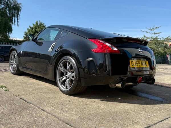 Nissan 370Z Coupé Manuel 72.000 Miles – Image 5