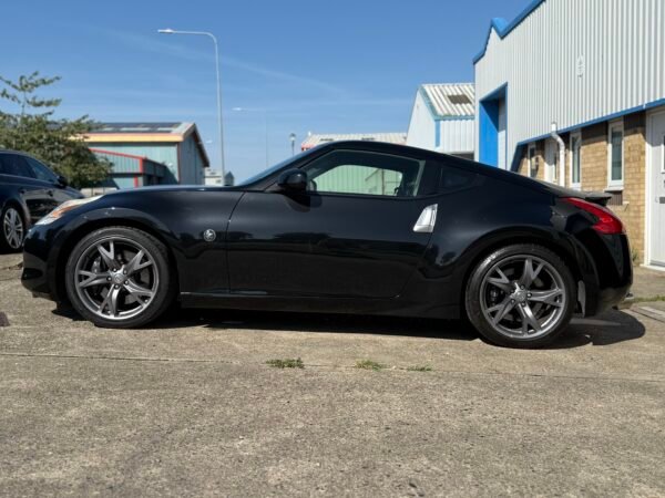 Nissan 370Z Coupé Manuel 72.000 Miles – Image 8